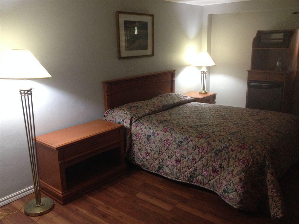 American Plaza Motel London Eksteriør billede